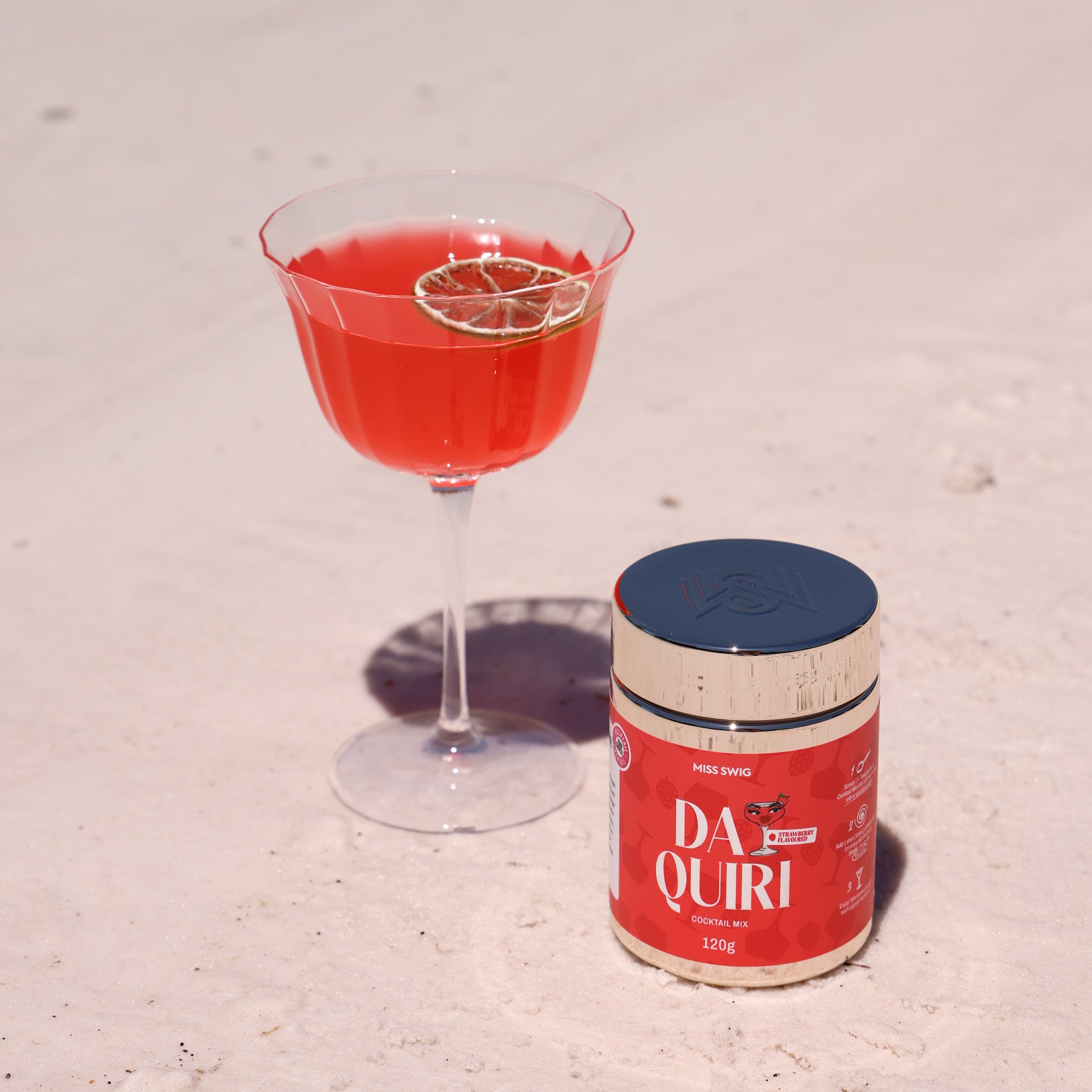 Strawberry Daiquiri - MISS SWIG Cocktails